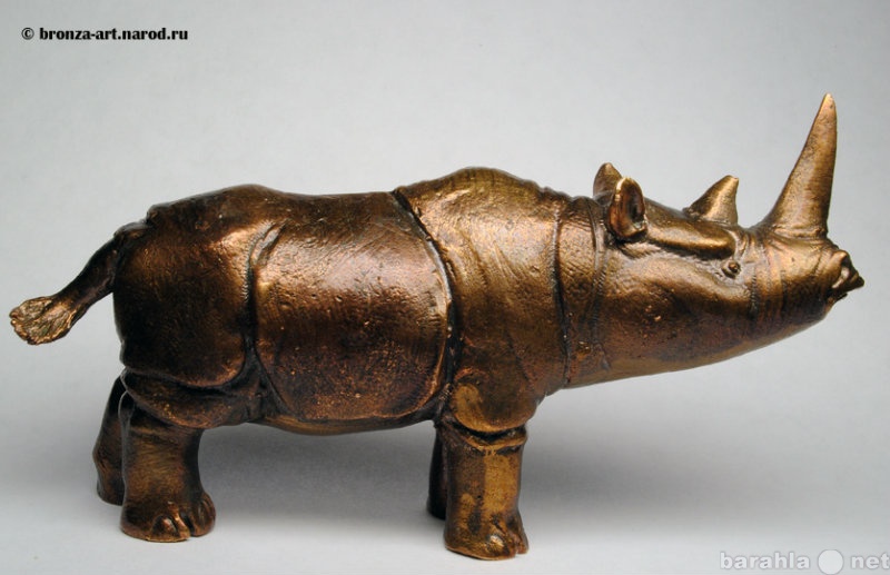 Продам: Носорог -статуэтка, настольная миниатюра