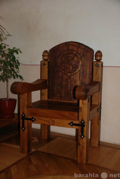 Продам: Кресло средневековое