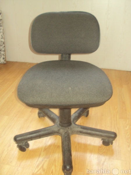Продам: кресло крутящееся мягкое