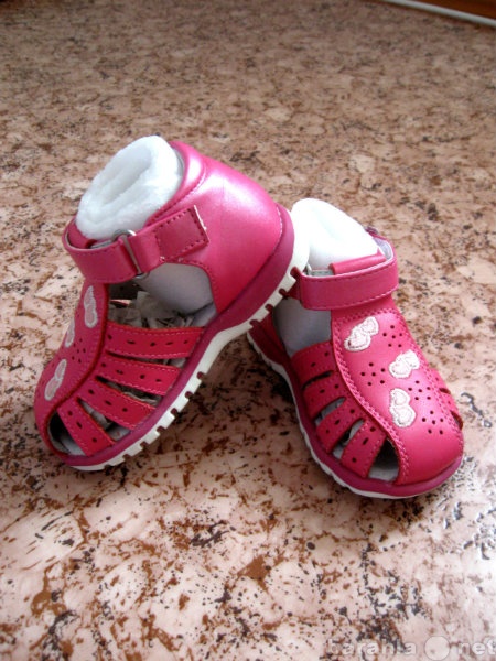 Продам: Детские сандали