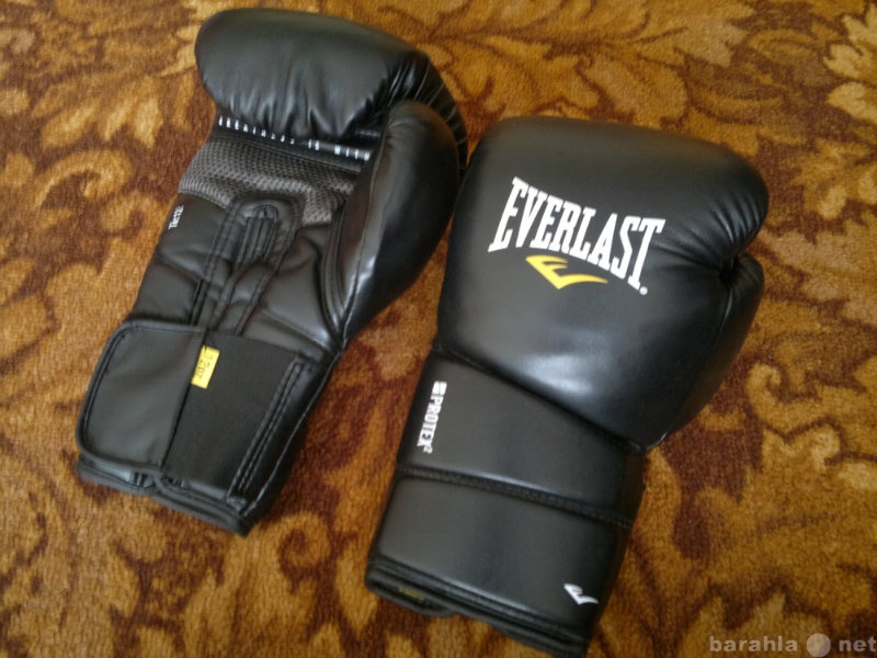 Продам: Боксёрские перчатки Everlast Elite prote