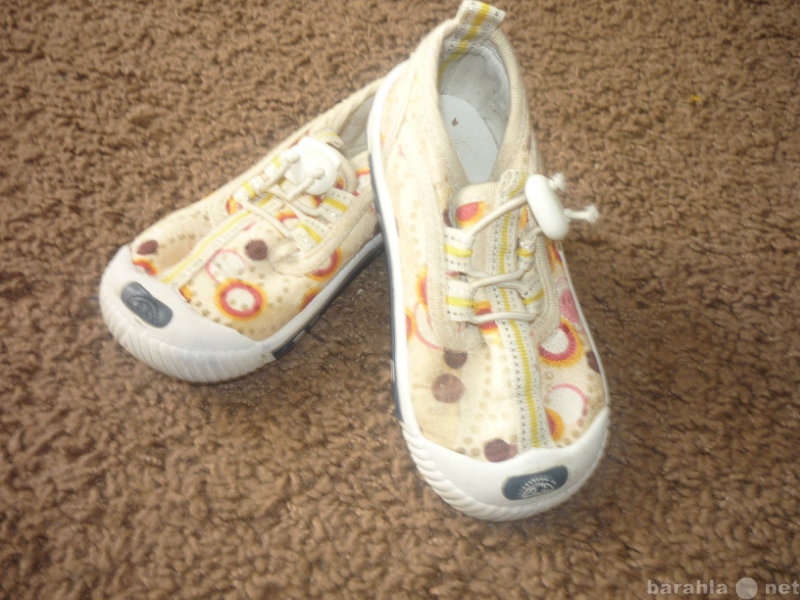 Продам: Обувь-кеды для девочки