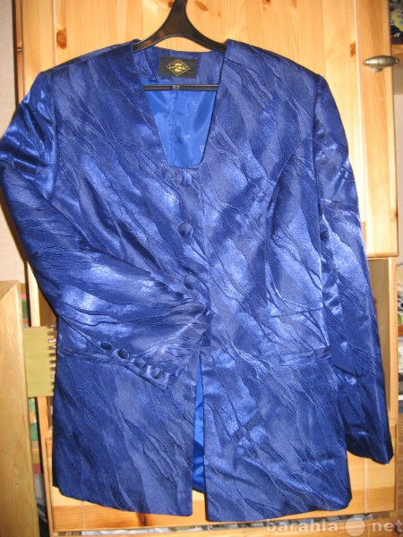 Продам: Пиджак нарядный