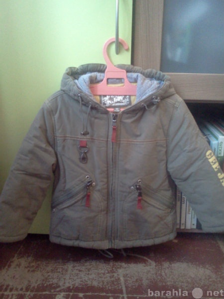 Продам: Куртка детская демисезонная