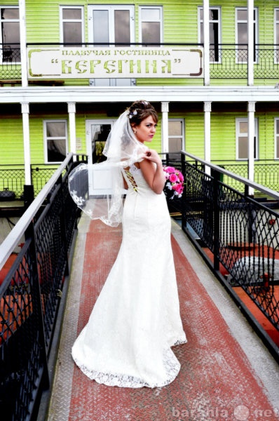 Продам: свадебное платье со шлейфом