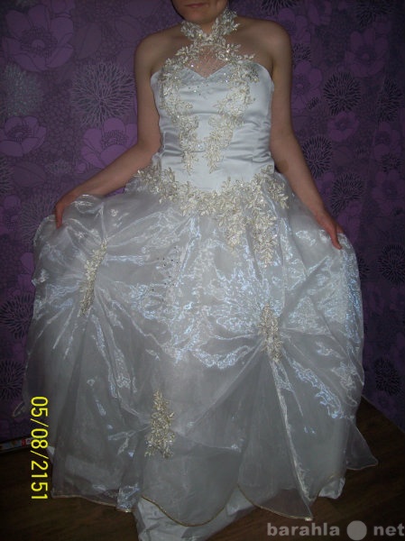 Продам: На прокат - свадебное платье
