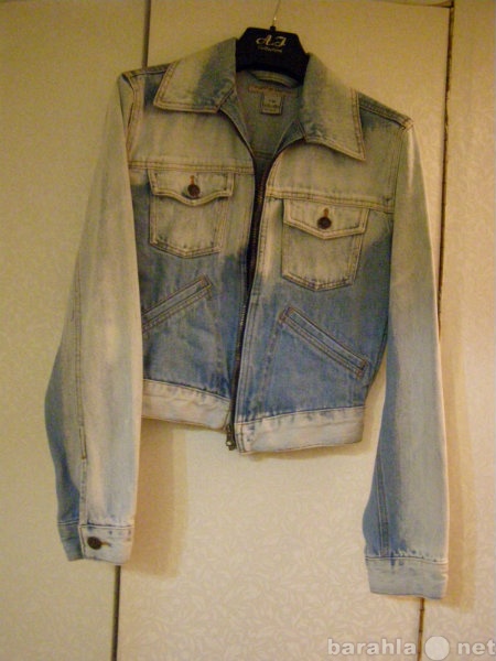 Продам: Куртка джинсовая короткая