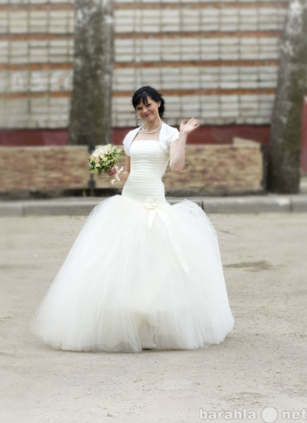 Продам: шикарное  свадебное платье