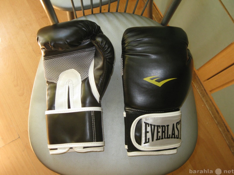 Продам: перчатки тренировочные EVERLAST