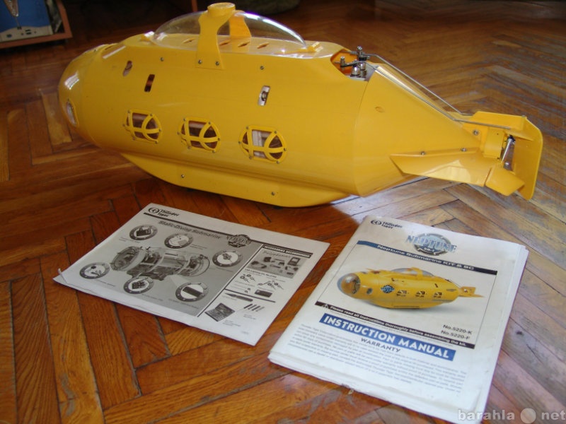 Продам: лодка подводная 75см. проф. на радио
