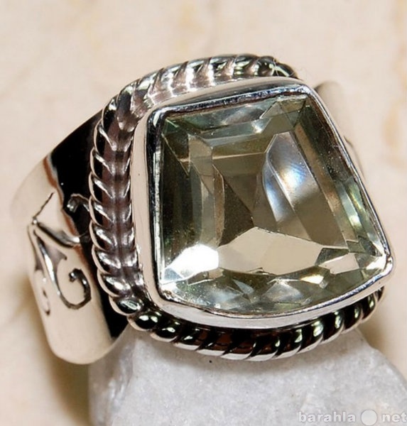 Продам: Новые серебряные кольца с камнями