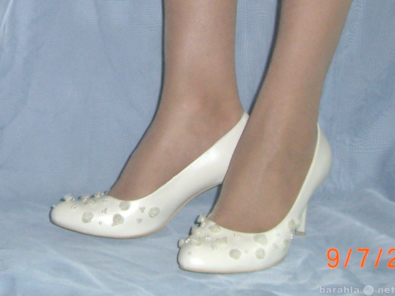 Продам: свадебные туфли р-р35,5