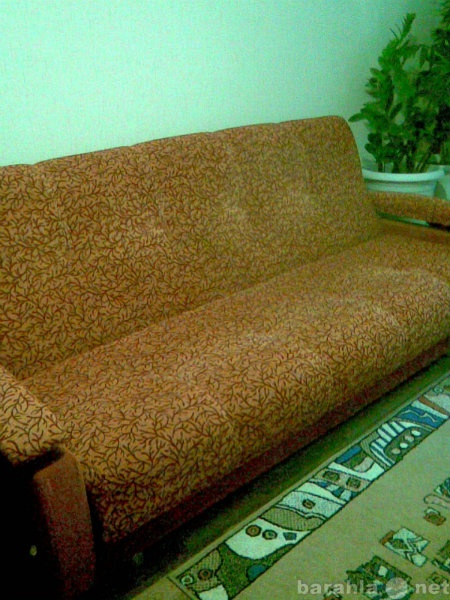 Продам: диван+ 2 кресла