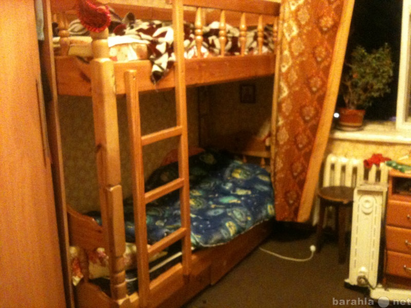 Продам: кровать 2-х ярусная деревянная