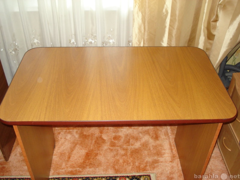 Продам: стол письменный