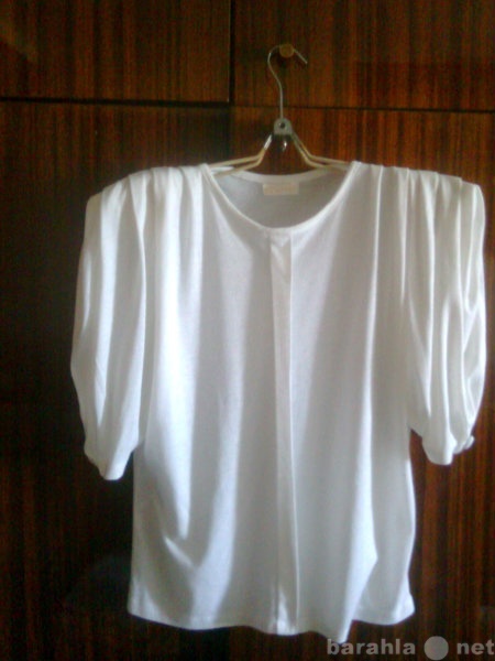 Продам: летняя блузка белого цвета