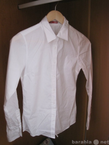 Продам: Белая рубашка + в подарок чёрное балеро