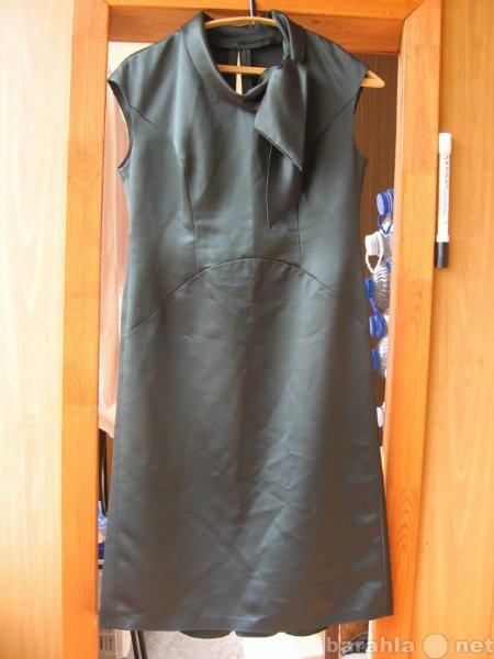 Продам: атласное платье