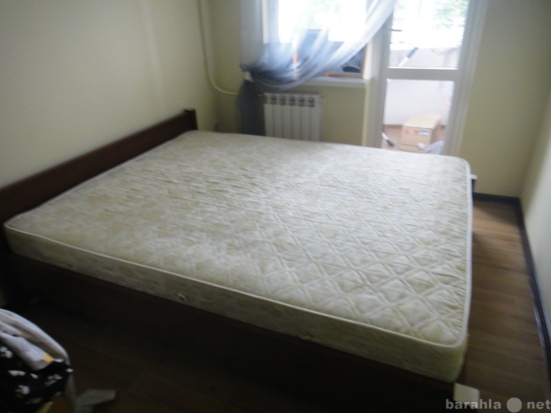Продам: кровать без матраса