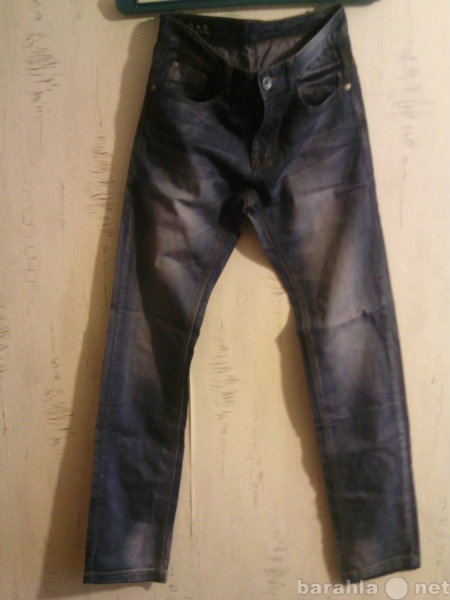 Продам: джинсы новые (29й размер)