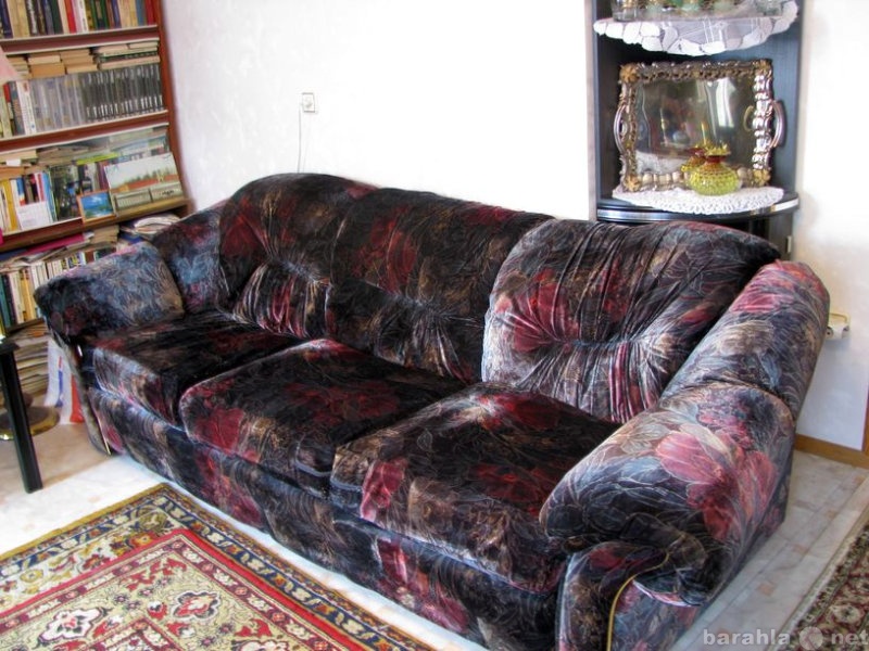 Продам: Финский диван + 2 кресла