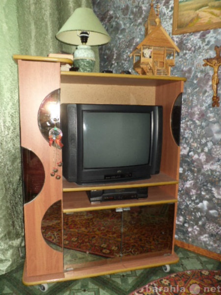 Продам: подставка под телевизор