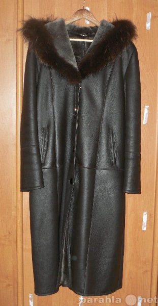 Продам: Женское кожаное пальто на овчине