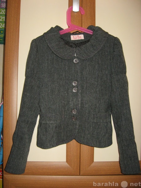 Продам: Костюм (пиджак+юбка)