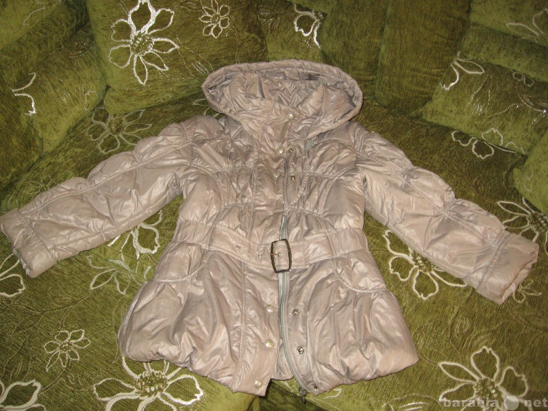 Продам: Куртка осенняя для девочки 7-9 лет