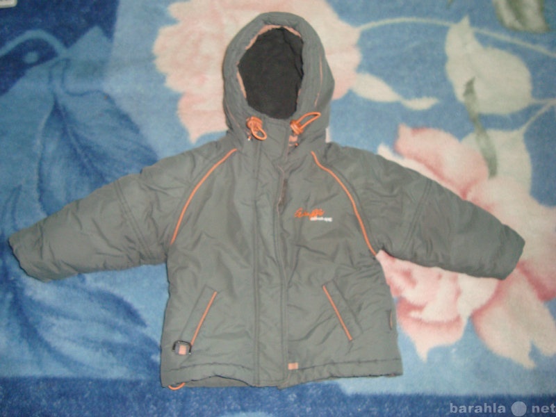 Продам: Зимняя куртка + комбинезон