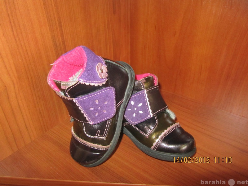Продам: ботинки для девочки