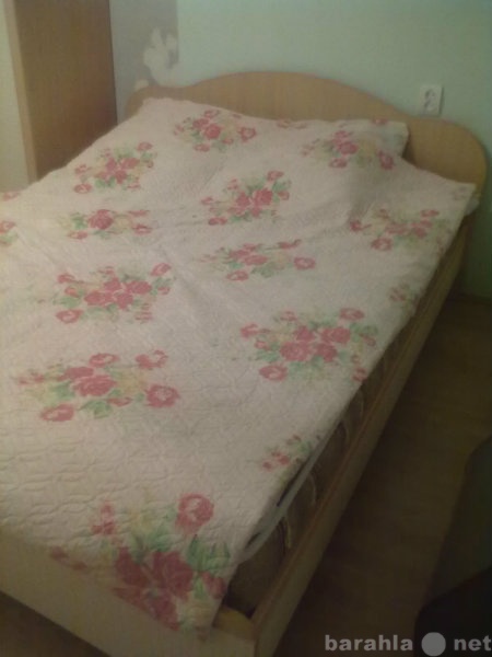 Продам: кровать двухспальную новую