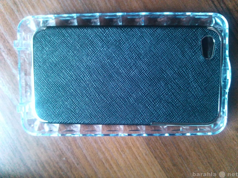 Продам: Новый чехол для Iphone 4 кожа+пластик