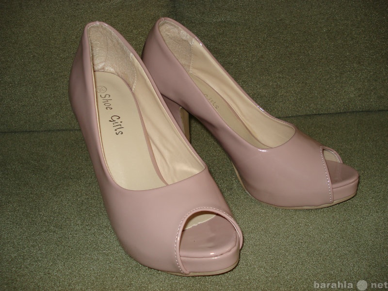 Продам: Туфли розово-бежевые новые