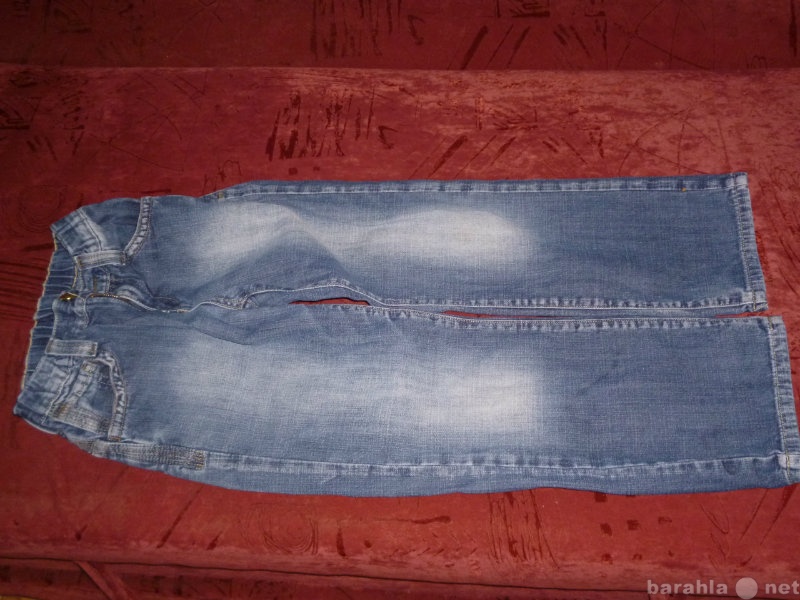 Продам: джинсы и кофту для мальчика