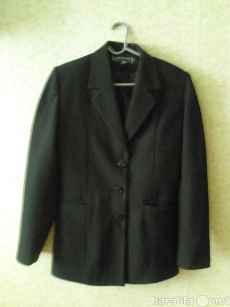 Продам: пиджак женский классический