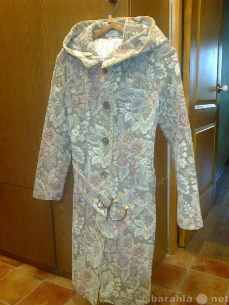 Продам: пальто женское 42 р