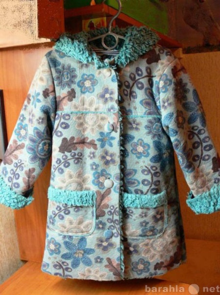 Продам: Пальто-дублёнка для девочки