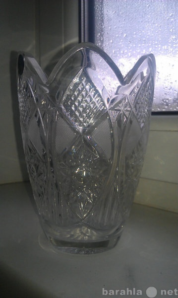 Продам: Хрустальная ваза.