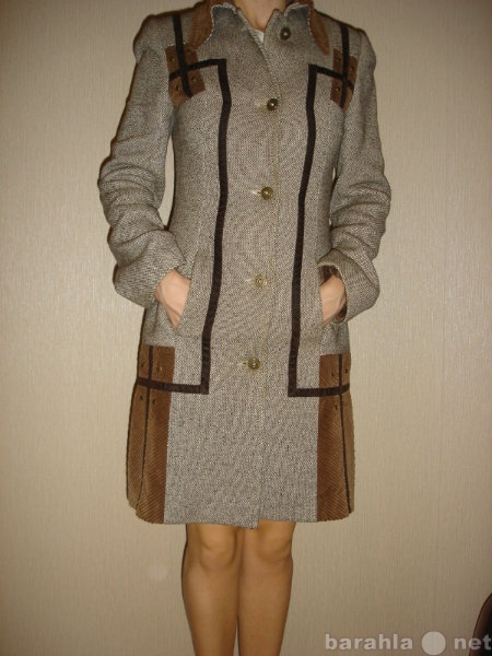 Продам: пальто женское, размер 42-44, шерсть 80%