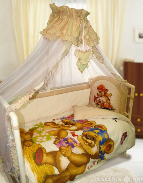 Продам: Комплекты нарядные в детские кроватки