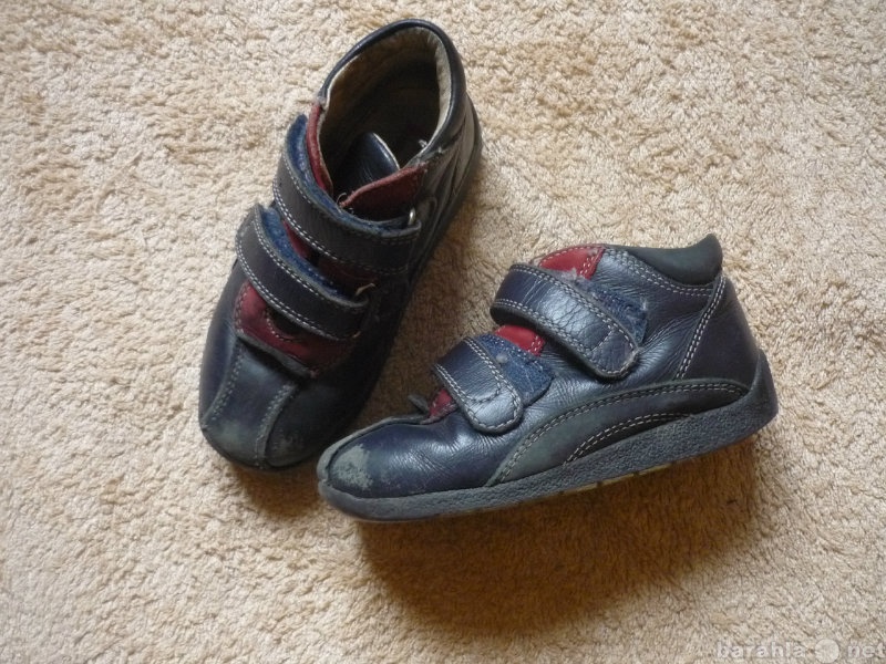 Продам: детские ботинки