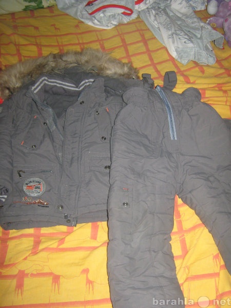 Продам: Зимний комбинезон (куртка+штаны),шапка