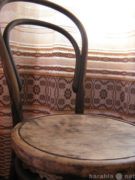 Продам: Продаю антикварный стул
