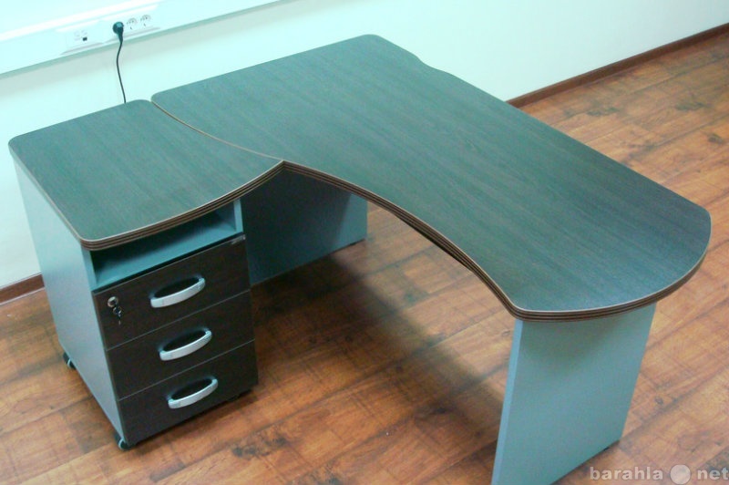 Продам: Мебель (оборудованный кабинет на 3 р/м)