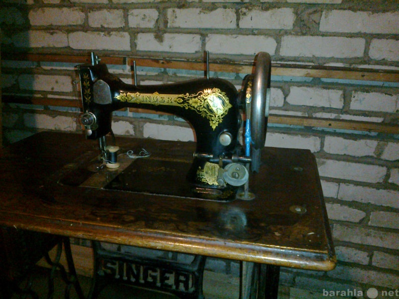 Продам: швейную машинку