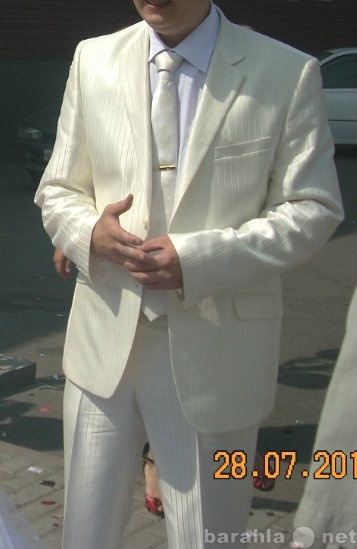 Продам: свадебный костюм 52 размер