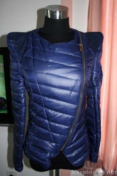 Продам: стильную куртку для девушки