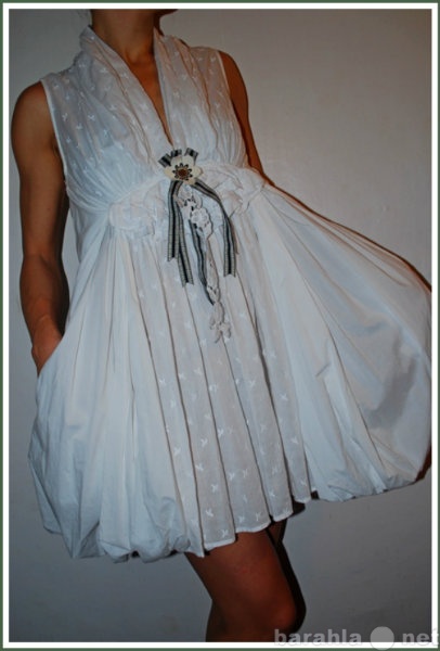 Продам: Платье нарядное белое HICH новое оригина