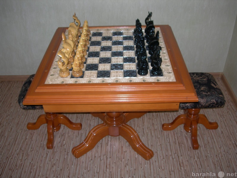 Продам: Шахматный стол